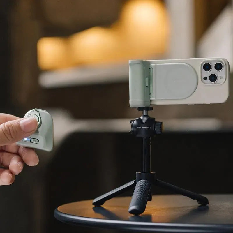 MagCam Phone Grip Kit, 3-in-1 Mobile Phone Grip with MagSafe Wireless Charging/Detachable Bluetooth Remote, Built in Powerbank, Phone Stand