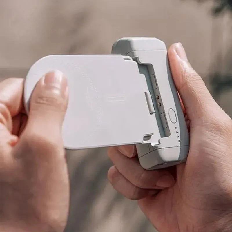 MagCam Phone Grip Kit, 3-in-1 Mobile Phone Grip with MagSafe Wireless Charging/Detachable Bluetooth Remote, Built in Powerbank, Phone Stand