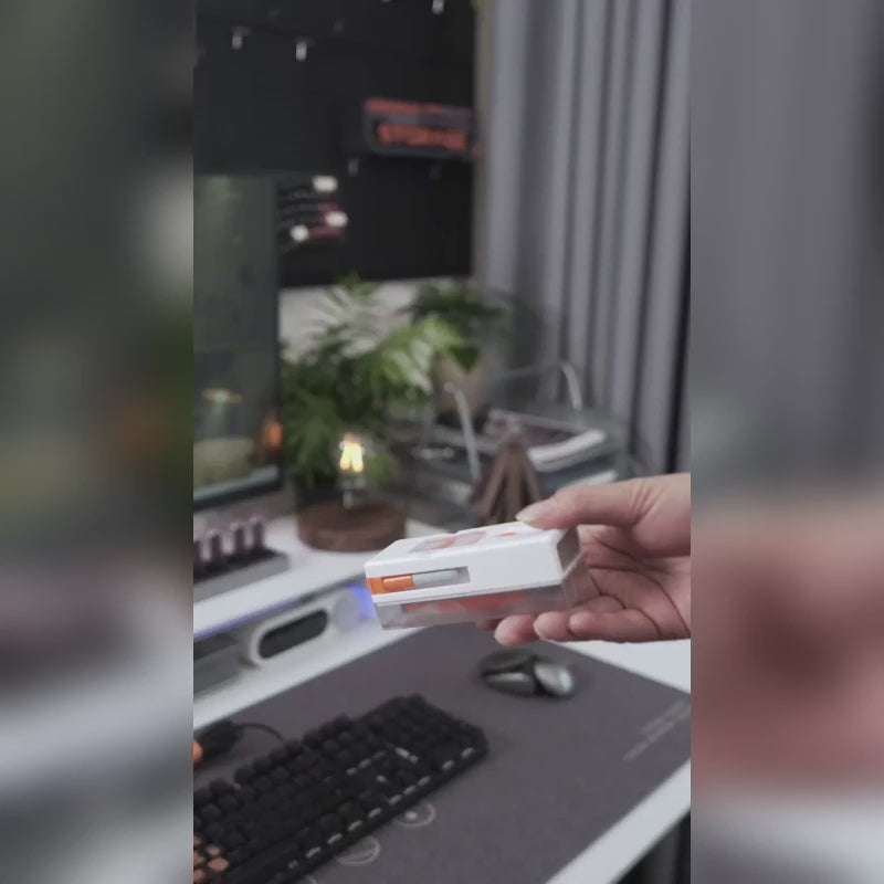 8-in-1 Electronics Cleaner Kit, Multifunctional Keyboard Cleaning Kit Tool for Earbuds/Phone/Laptop/PC Monitor/Camera/Watch